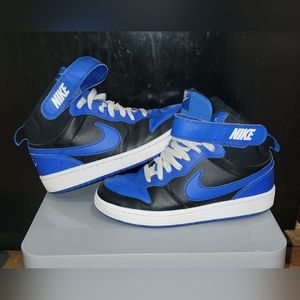 Boys Nikes Size 4.5Y